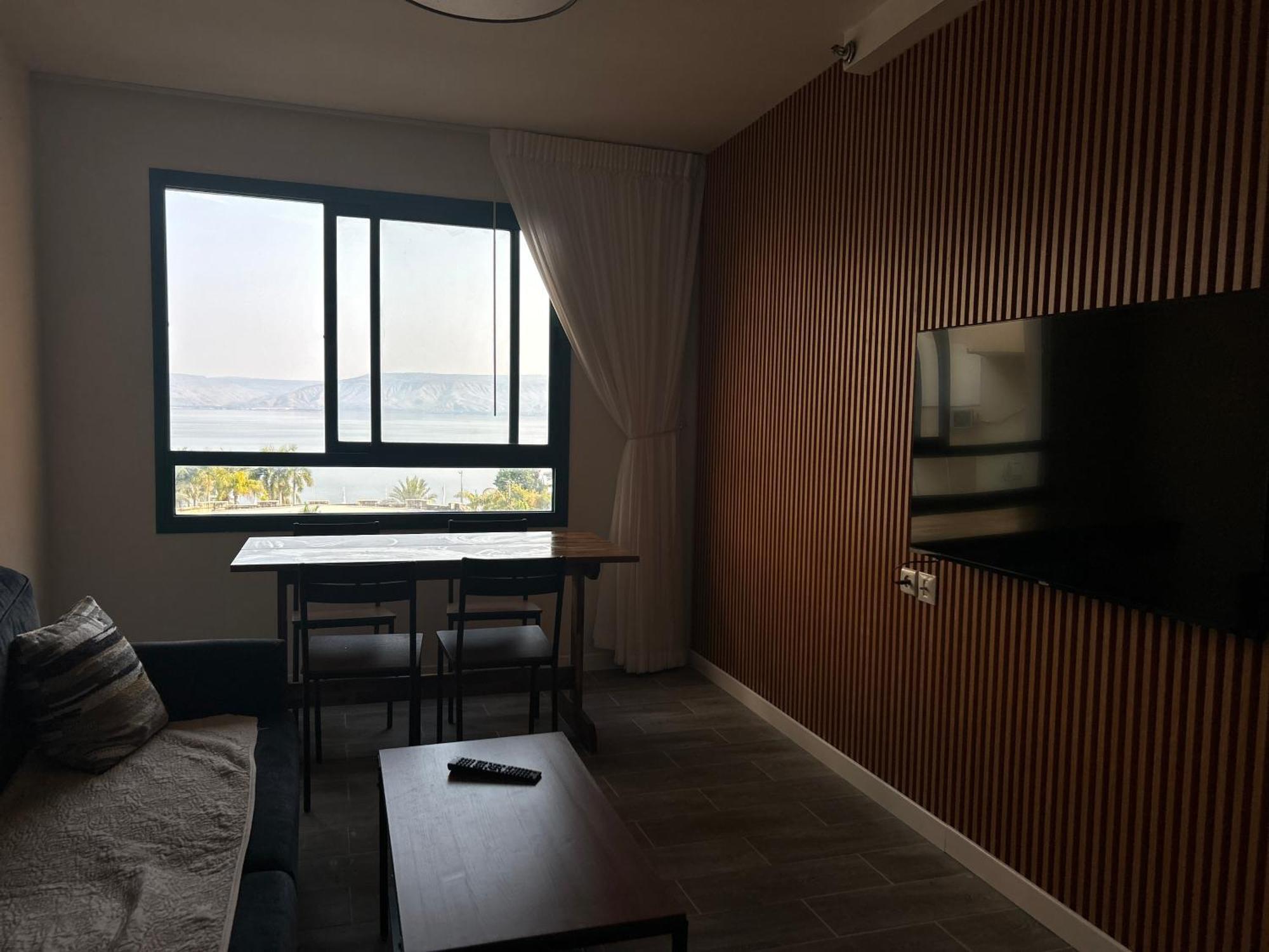 תכלת על הכינרת Light Blue On The Kinneret Lake Tiberias Exterior photo