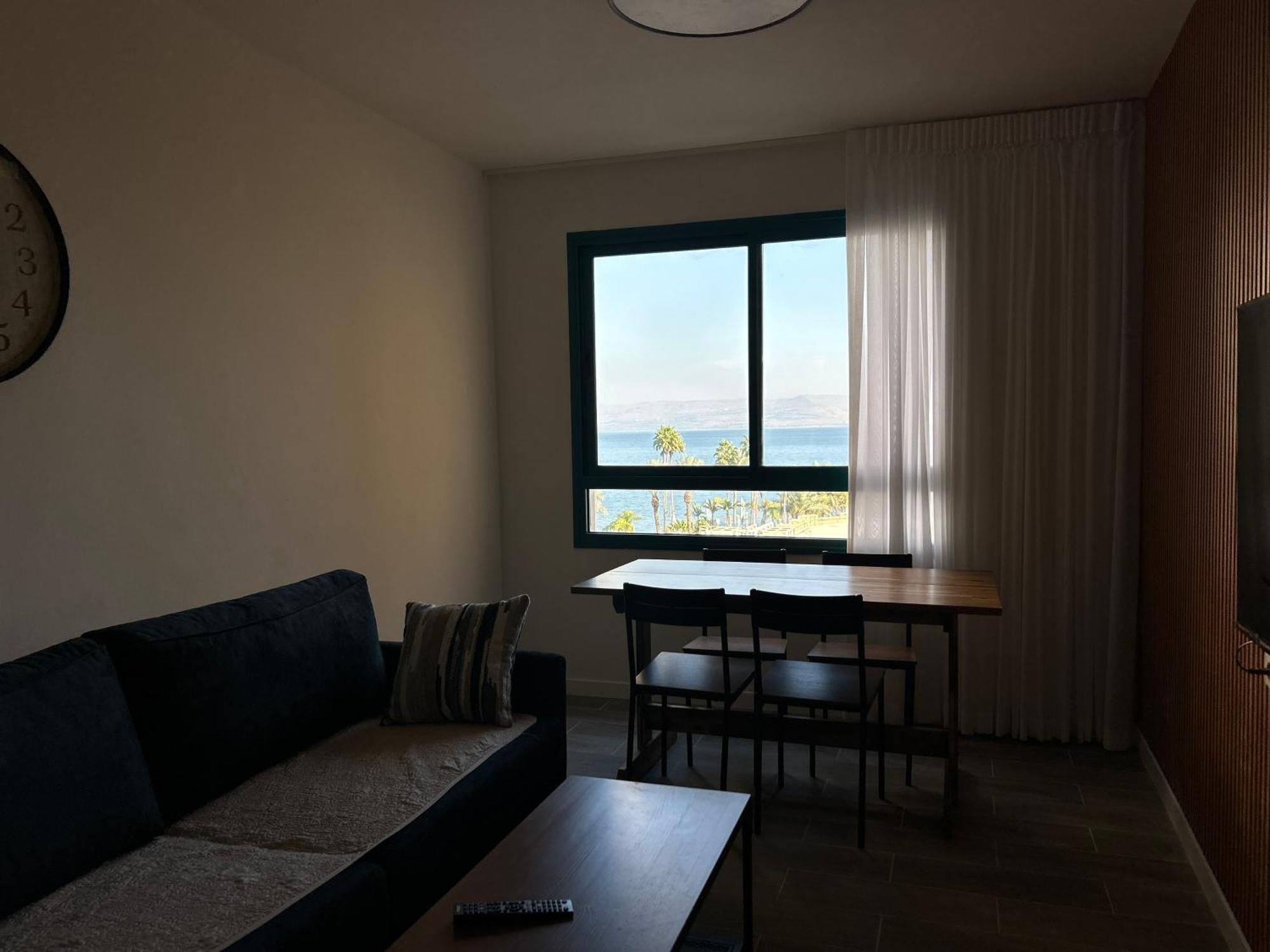 תכלת על הכינרת Light Blue On The Kinneret Lake Tiberias Exterior photo